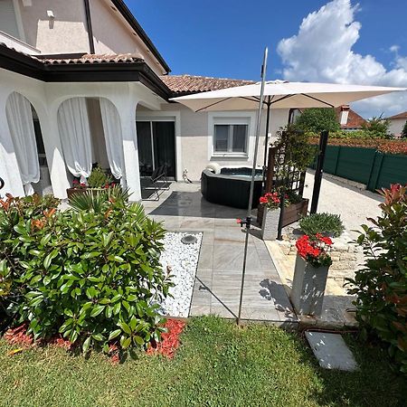 Villa Zonta Apartment Maremi With Private Jacuzzi ブイェ エクステリア 写真