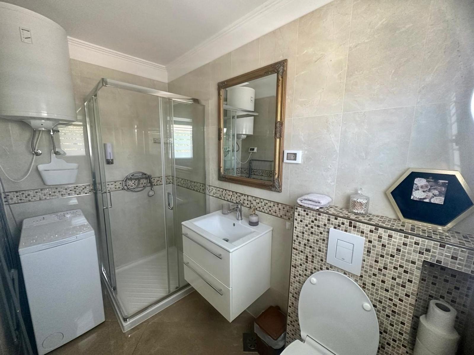 Villa Zonta Apartment Maremi With Private Jacuzzi ブイェ エクステリア 写真