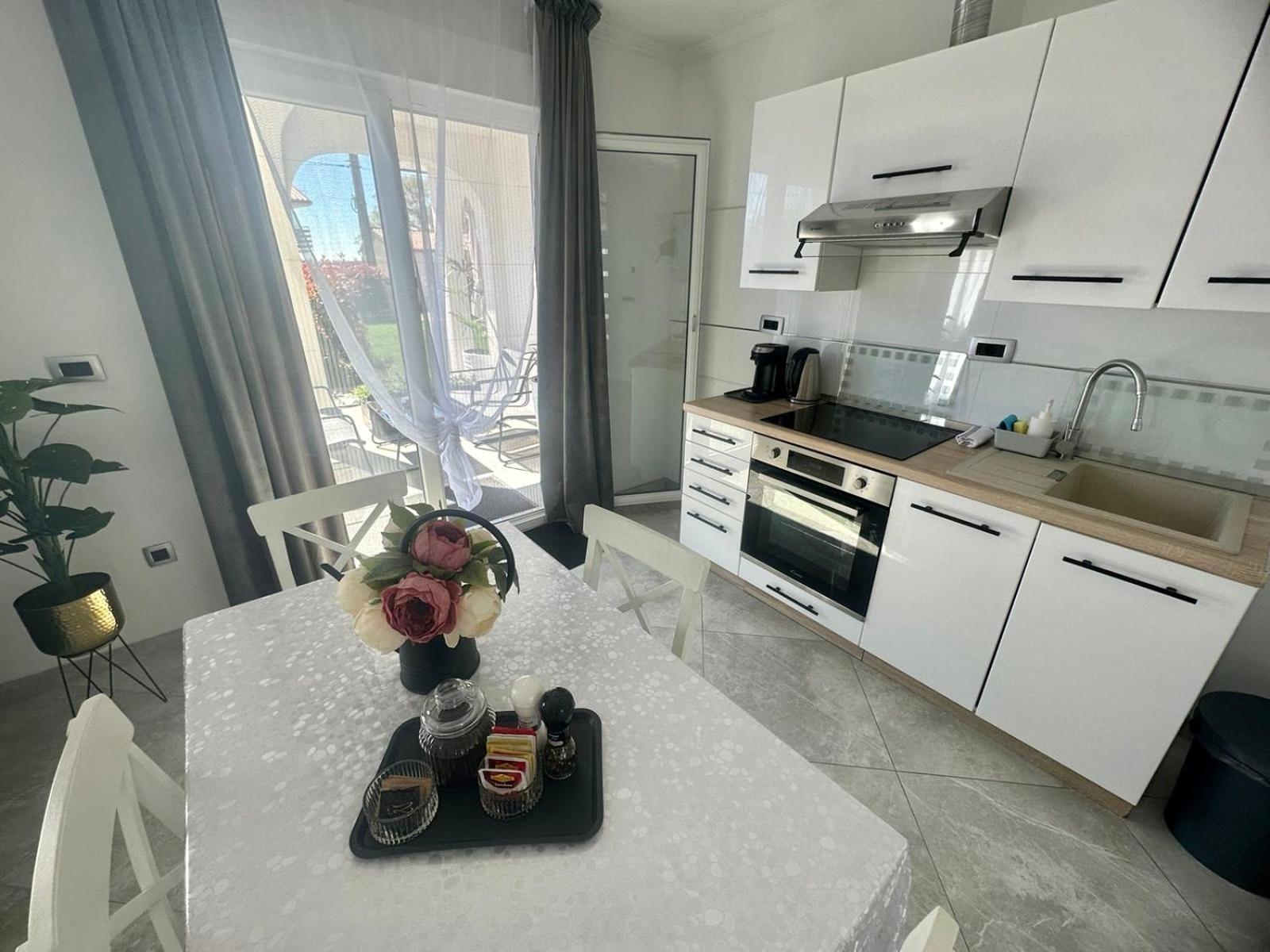 Villa Zonta Apartment Maremi With Private Jacuzzi ブイェ エクステリア 写真